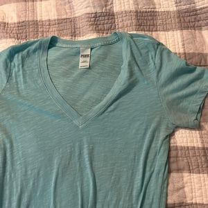 V-neck t shirt